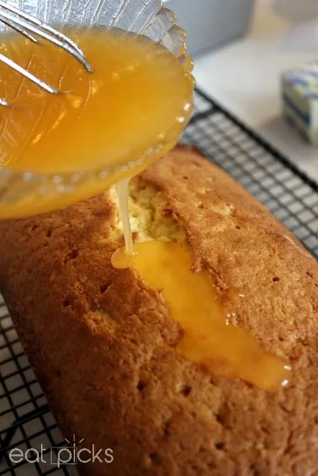 clementine cake pouring glaze