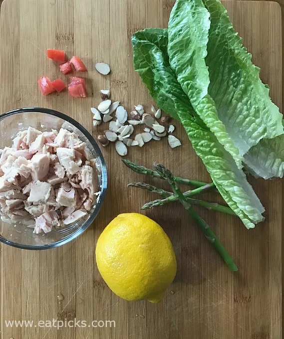 Tuna and veggies make a great salad to go