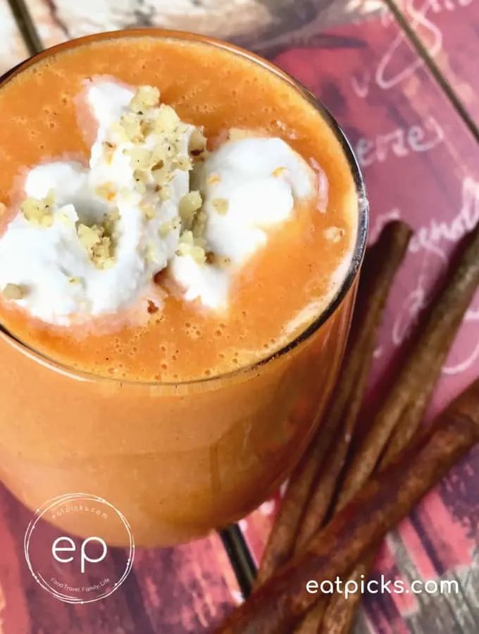 Carrot smoothie is nutritious and delicious!