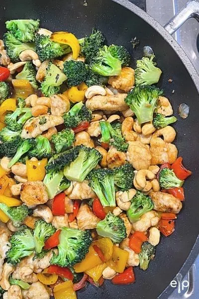 Homemade chicken broccoli cashew stir fry
