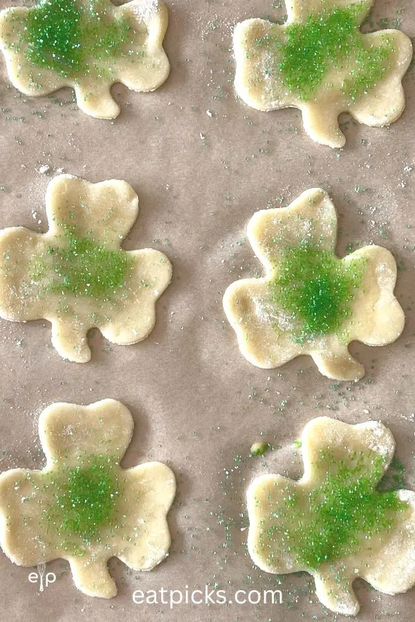 st patricks day cookies with green sugar sprinkles